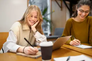 Collega's aan het werk